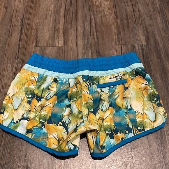 THE North Face Board Shorts Size Small - Picture 2 of 7
